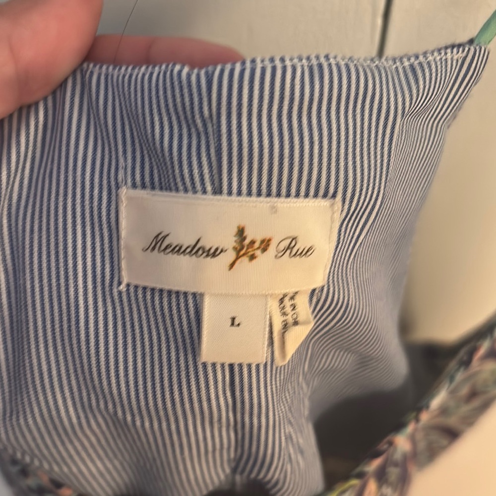 Meadow Rue Black and White Graphic Camisole Top - Picture 3 of 3